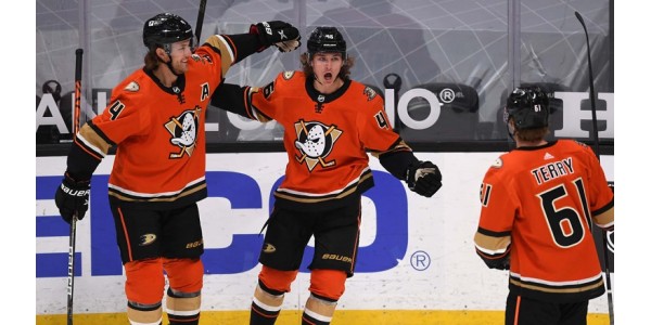 Anaheim Ducks släpper ny orange tröja för den nya säsongen